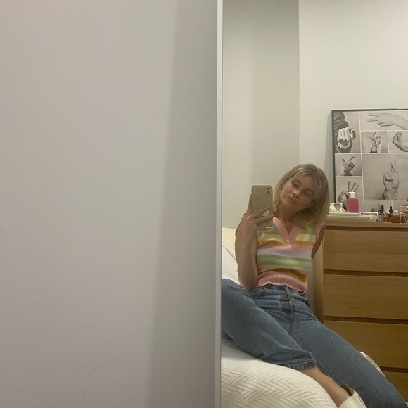 Meet your Posher, Barrett - Picture 2 of 2